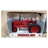 1/16 Farmall 300 Tractor