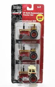 1/64 Case IH Gold Demo Set with 826/1026/1456 Tractors