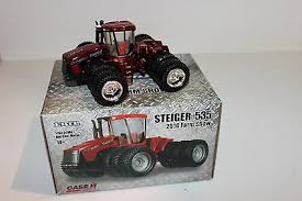 1/64 Case IH Steiger 535 Farm Show 2010 Red Chrome Chase