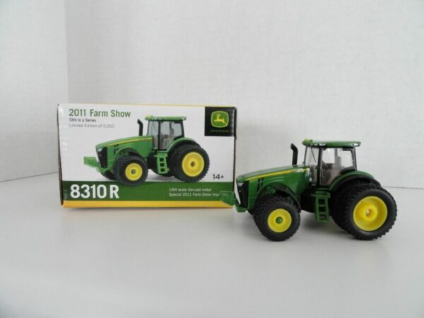 1/64 John Deere 8310R Farm Show 2011