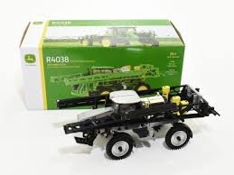 1/64 JD R4038 Sprayer Farm Show 2019 Silver Chase