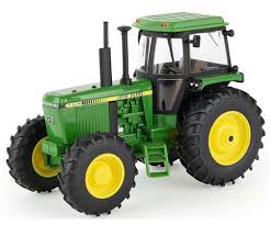 1/32 John Deere 4250 with FWA Prestige Tractor