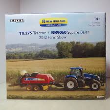 1/64 New Holland T8.275 with BB9060 Baler Farm Show 2012