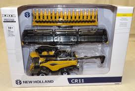 1/64 New Holland CR11 Prestige Combine/Wheels