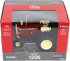 1/32 IH Farmall 1206 Prestige