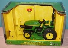 1/16 John Deere 4310 Tractor with Attachments